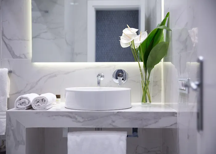 Grand Master Πανσιόν 4*